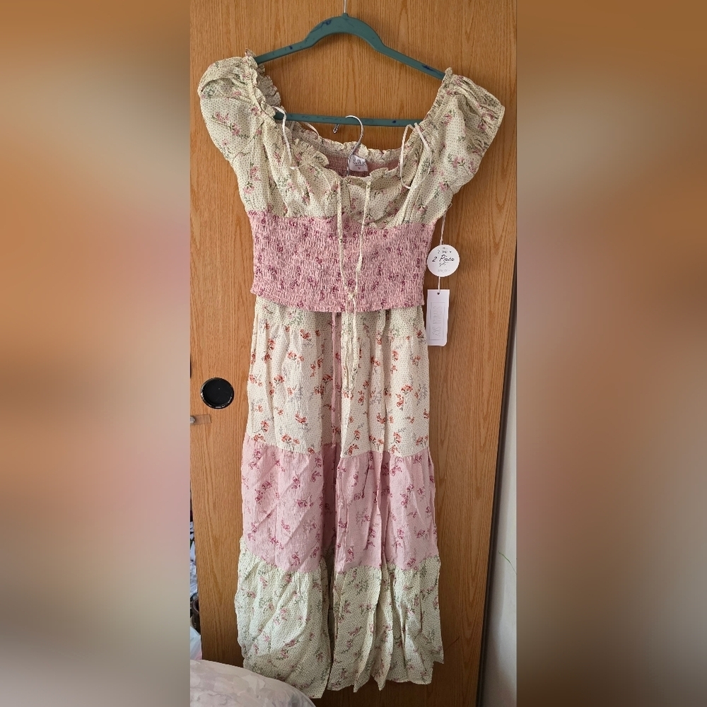 Sienna Sky Floral Casual Skirt in Pink and Cream - Picture 2 of 5